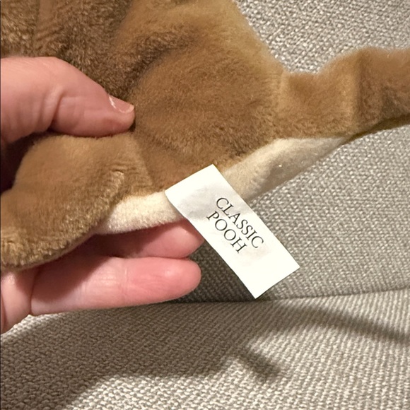 GUND Classic Pooh Brown & Cream Kangaroo Plush - Picture 3 of 3
